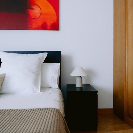 White Family House Apartment Aveiro Bagian luar foto