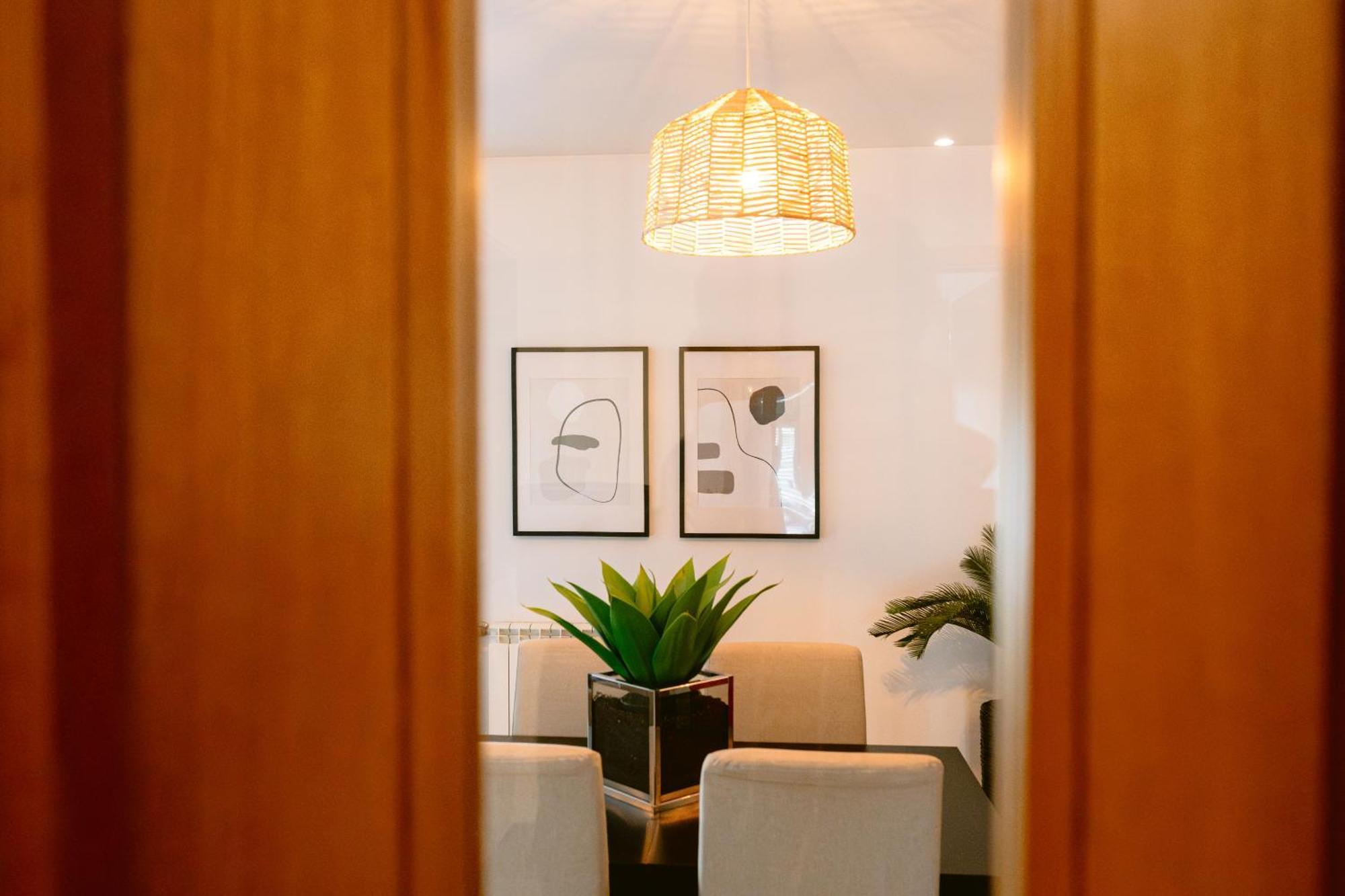 White Family House Apartment Aveiro Bagian luar foto